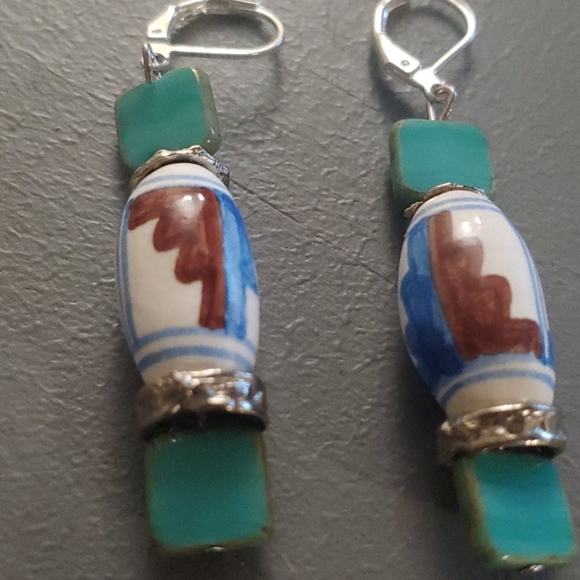 Native American Hand painted Dangle Earrings - Picture 2 of 4